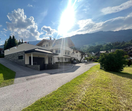 Aussenansicht des Haus Markus in Fügen im Sommer