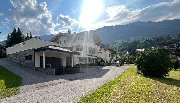 Aussenansicht des Haus Markus in Fügen im Sommer