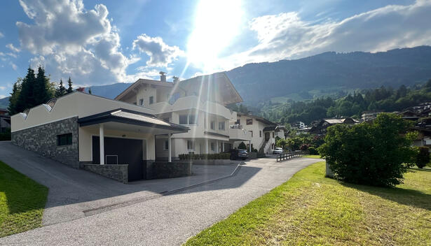 Aussenansicht des Haus Markus in Fügen im Sommer